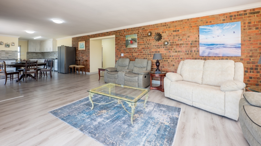 To Let 3 Bedroom Property for Rent in Agulhas Western Cape